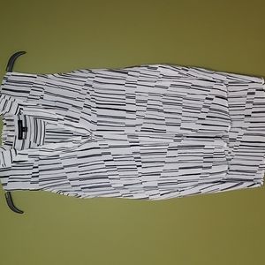 Banana Republic Small Black & White Hi-Lo Tank Sleeveless Top